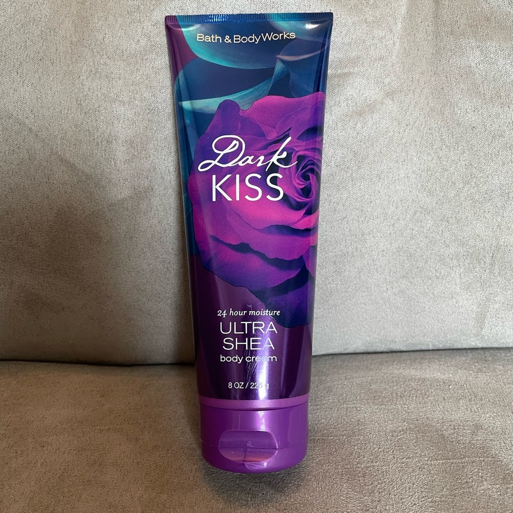 Bath and Body Works Dark Kiss